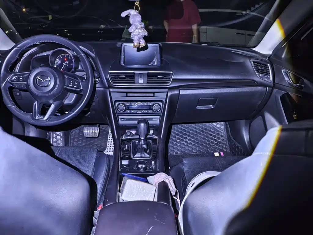 Mazda 3 Axela — миниатюра 11