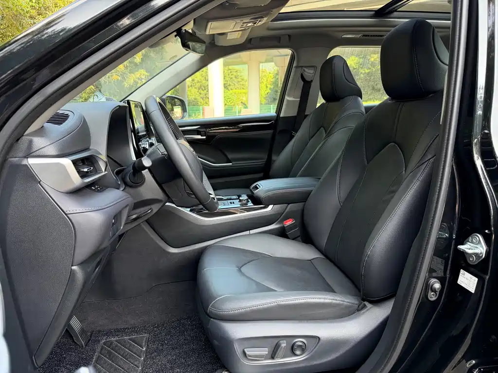 Toyota Highlander — миниатюра 9