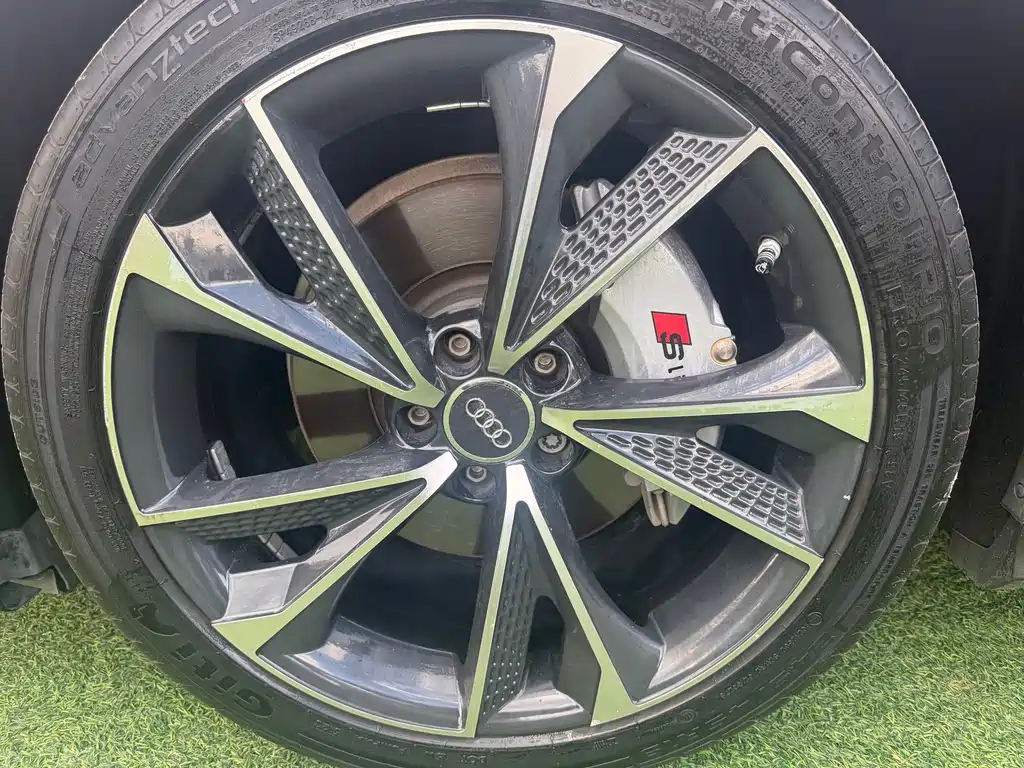 Audi A6L — миниатюра 15