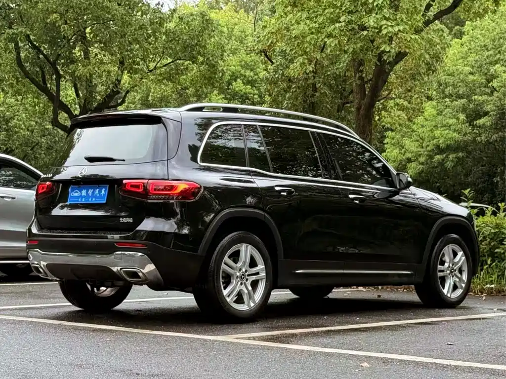 Mercedes-Benz GLB 2023 GLB 220