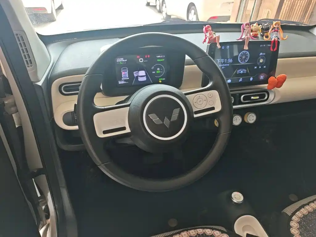 Wuling MINIEV — миниатюра 11