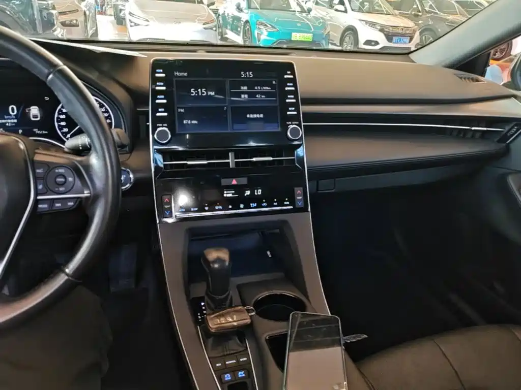 Toyota Avalon — миниатюра 10