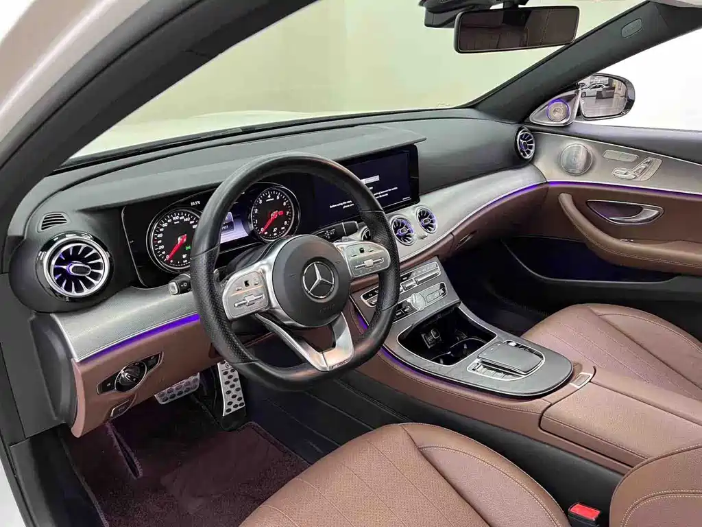 Mercedes-Benz E-Class (Import) — миниатюра 11
