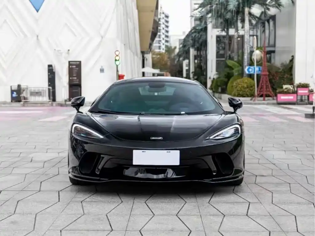 McLaren GT — миниатюра 3