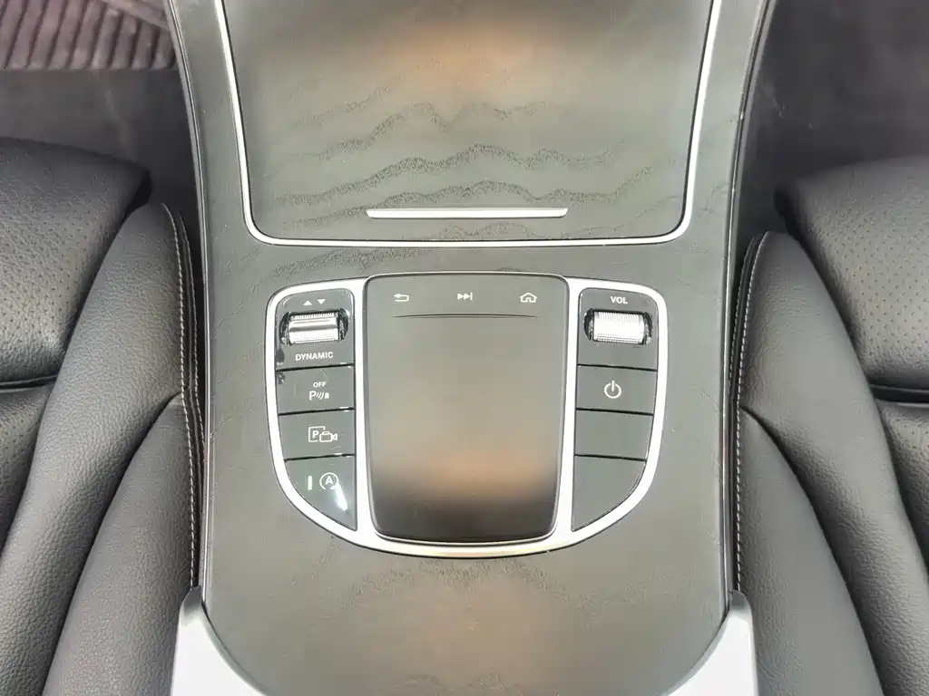 Mercedes-Benz C-Class — миниатюра 17
