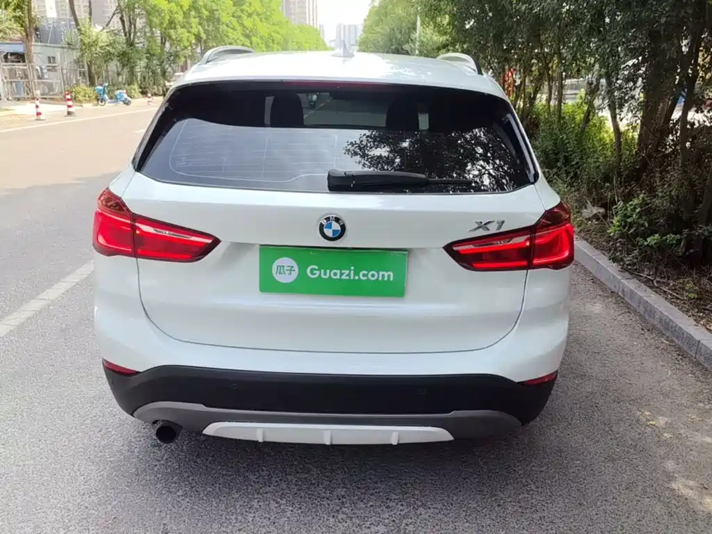 BMW X1 — миниатюра 6