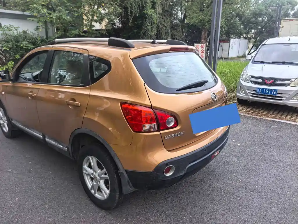 Nissan Qashqai — миниатюра 6