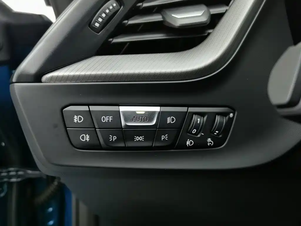 BMW 2 Series (Import) — миниатюра 21
