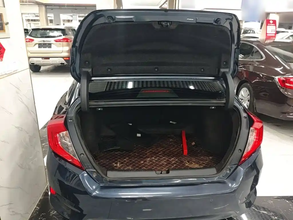 Honda Civic — миниатюра 19
