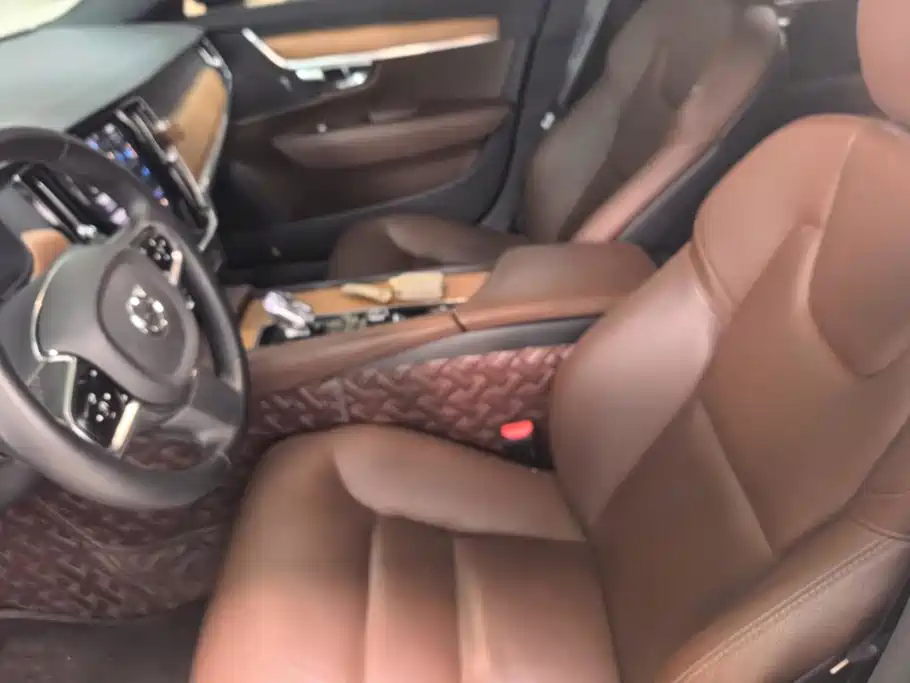 Volvo S90 — миниатюра 9