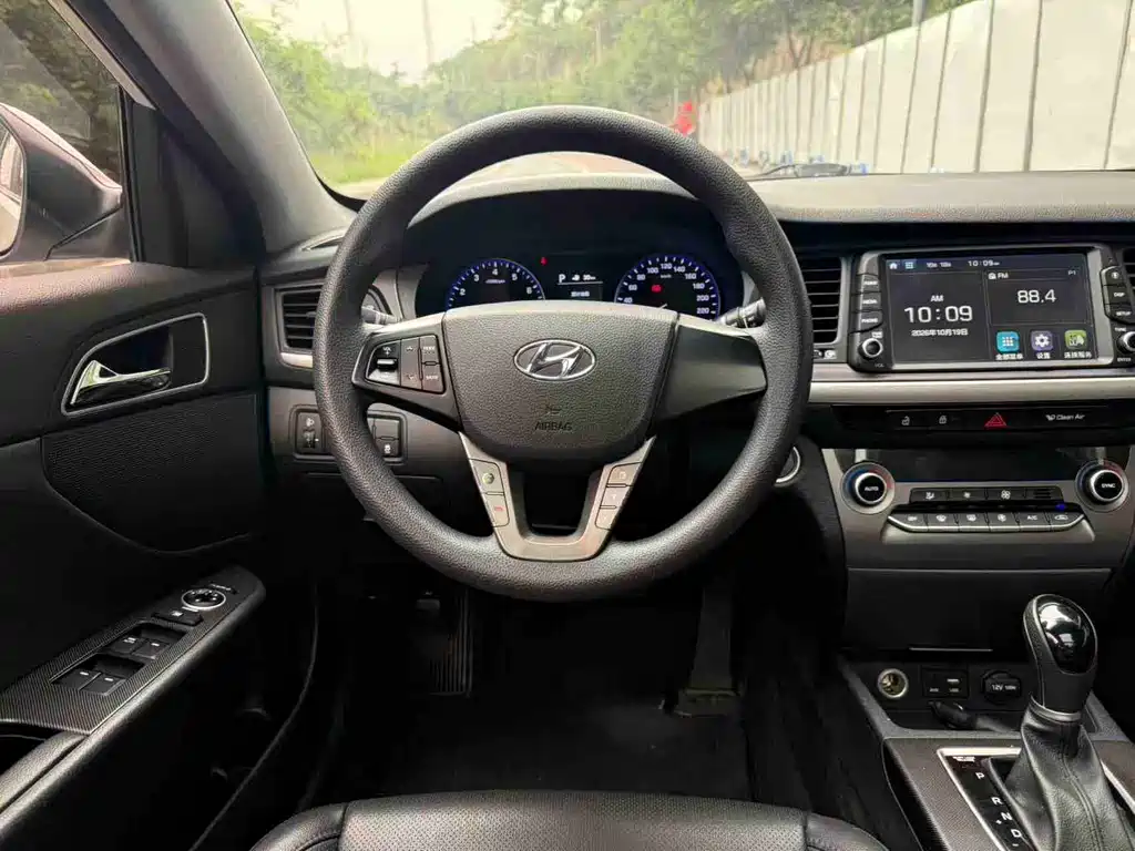 Hyundai Mistra — миниатюра 6