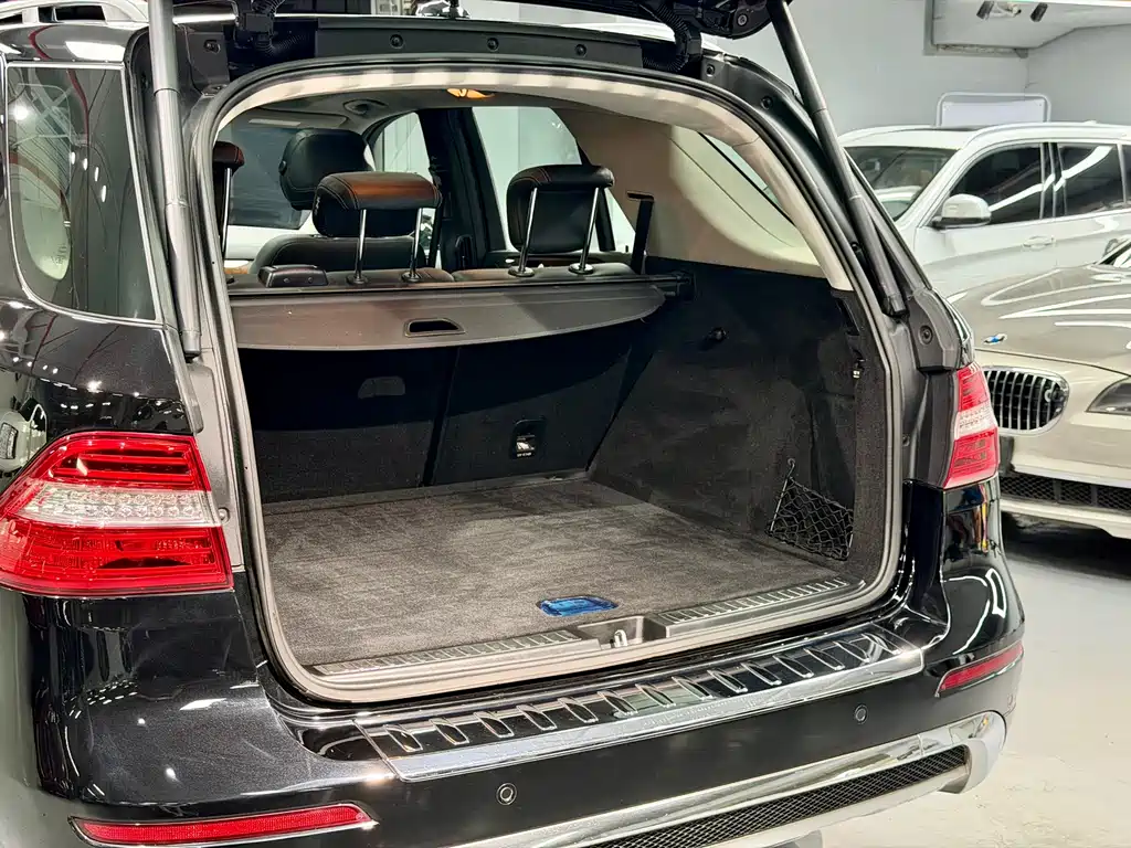 Mercedes-Benz M-Class — миниатюра 8