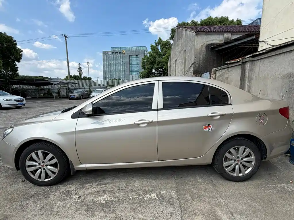 Roewe 350 — миниатюра 4