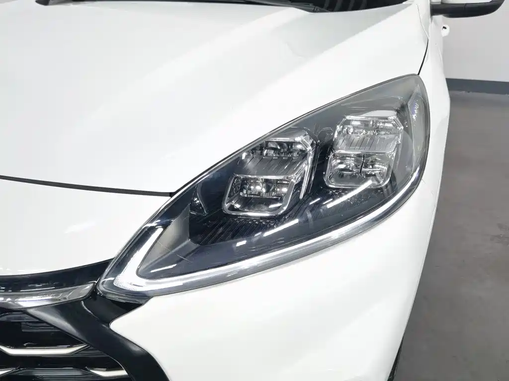 Ford Escape New Energy — миниатюра 7
