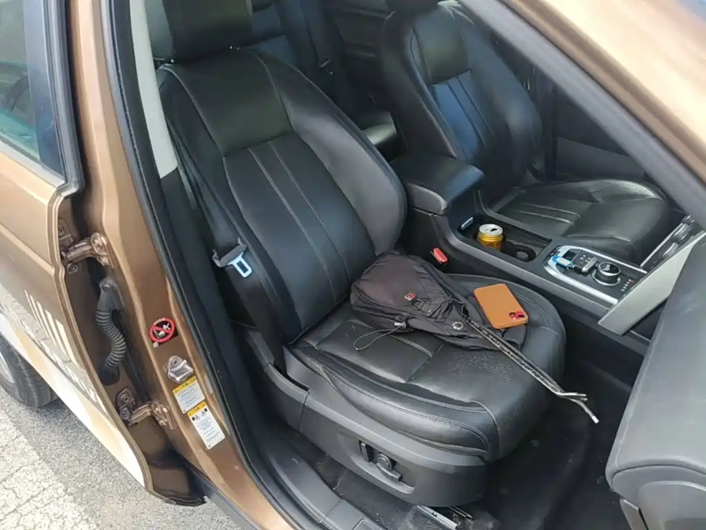 Land Rover Discovery Sport — миниатюра 25