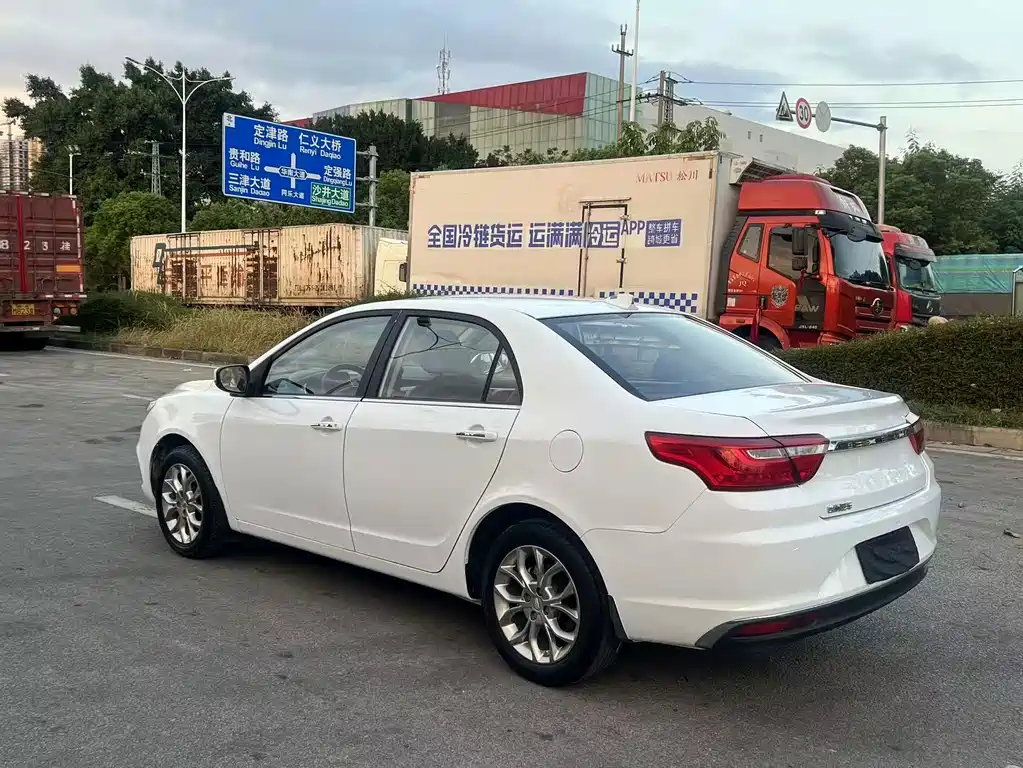 Geely Vision — миниатюра 4