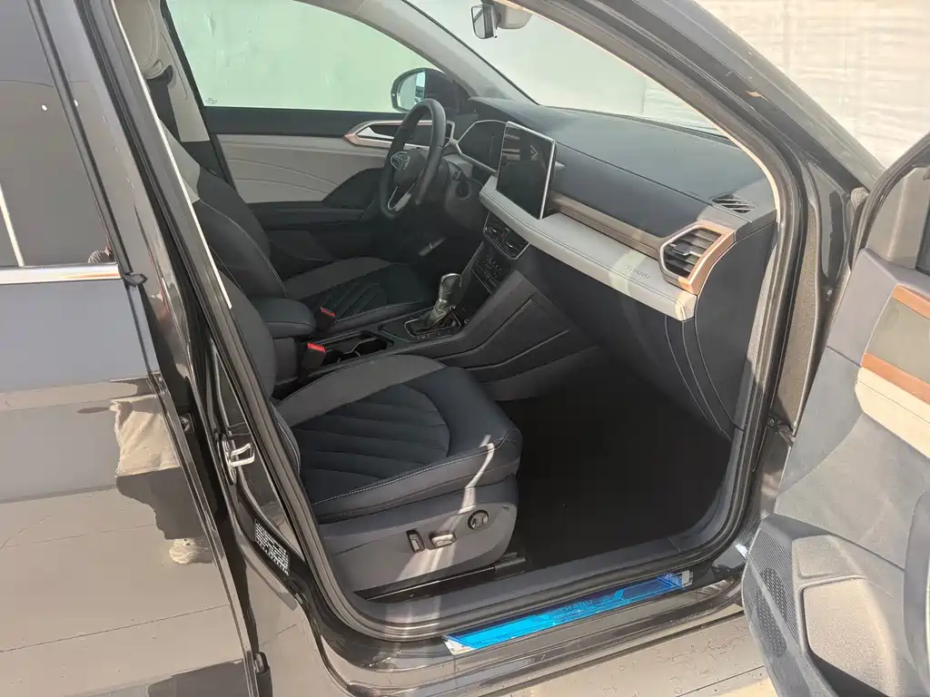 Volkswagen Tharu — миниатюра 6