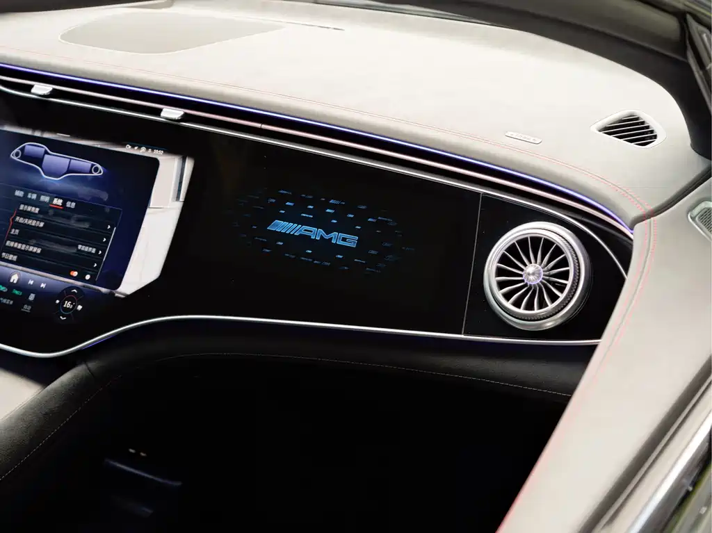 Mercedes-Benz EQE AMG — миниатюра 15