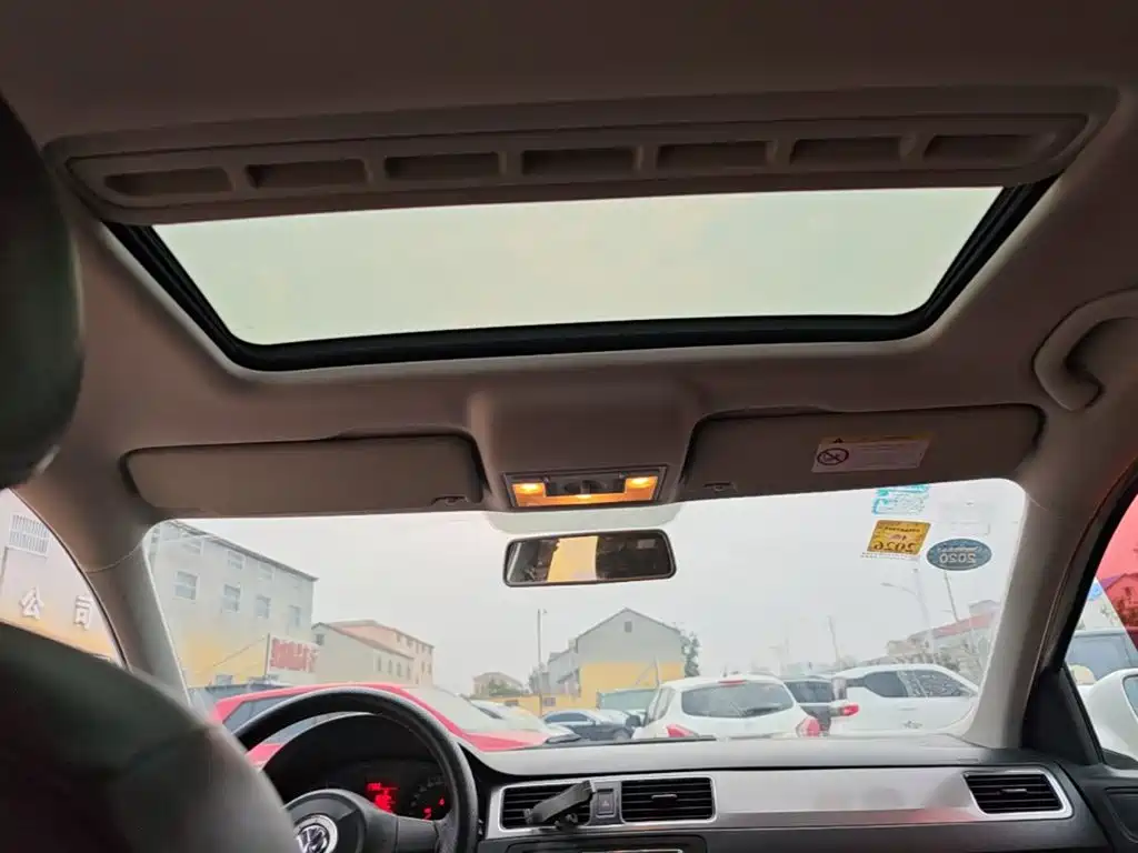Volkswagen Santana — миниатюра 18