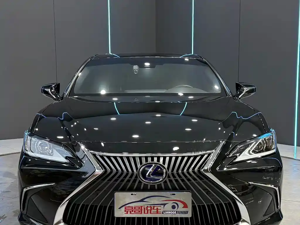Lexus ES — миниатюра 2