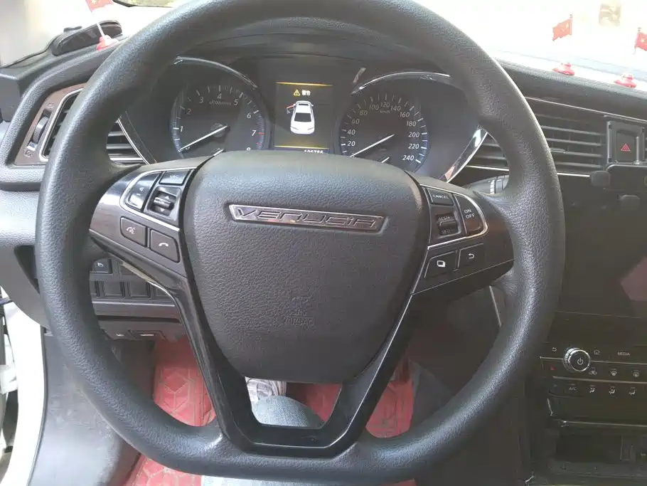 Venucia D60 — миниатюра 15