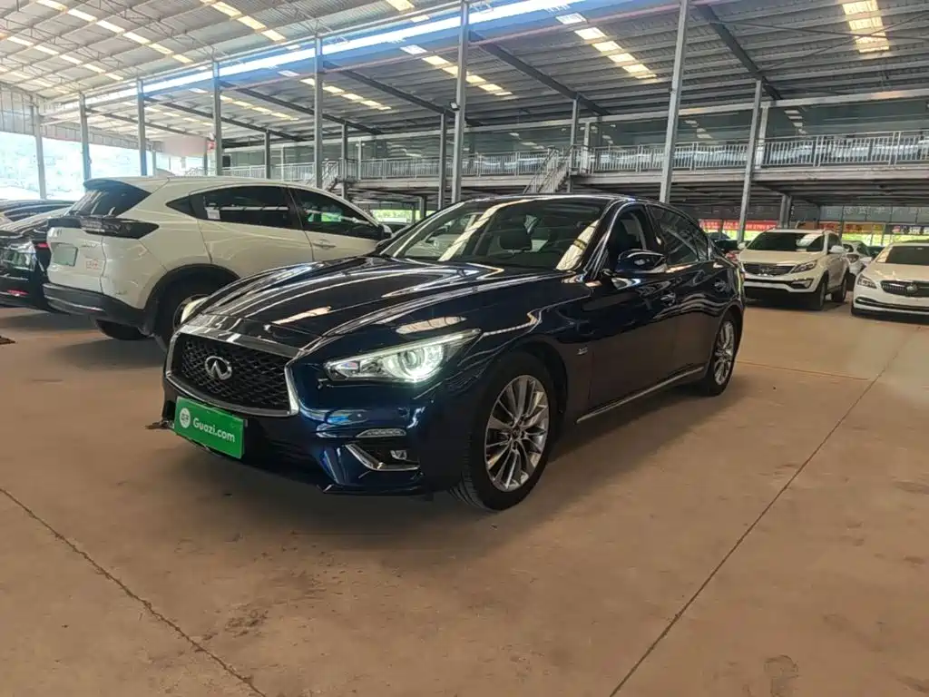 Infiniti Q50L