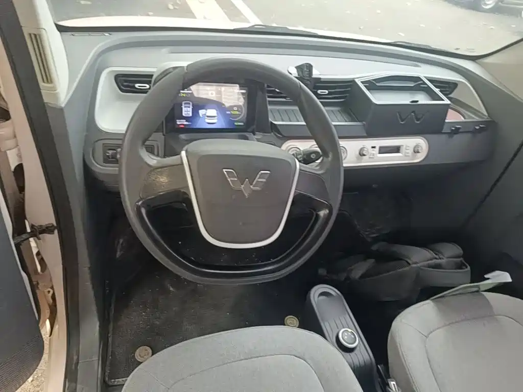 Wuling MINIEV — миниатюра 11