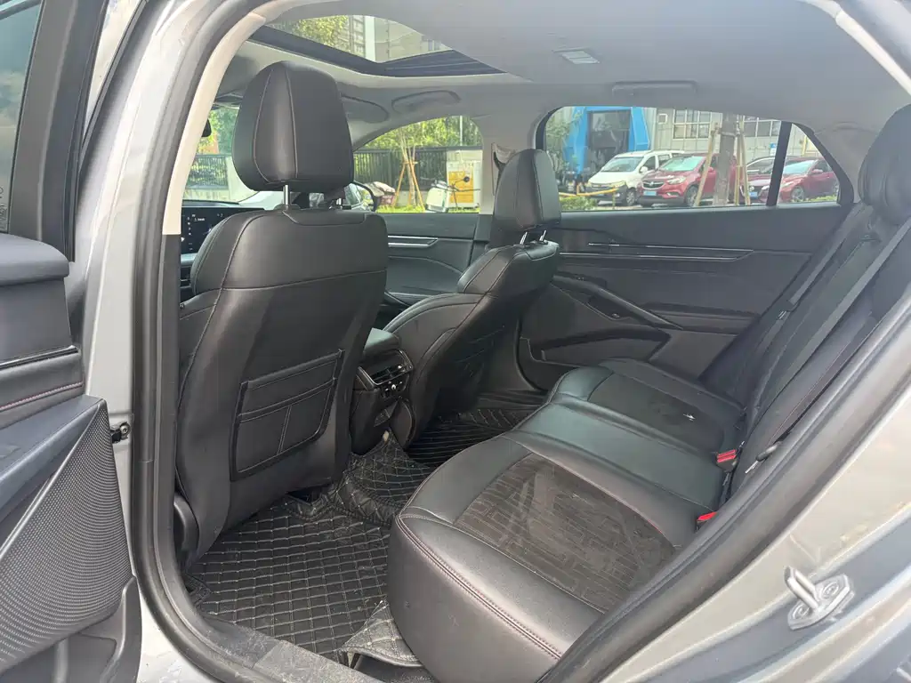 Ford Mondeo — миниатюра 10