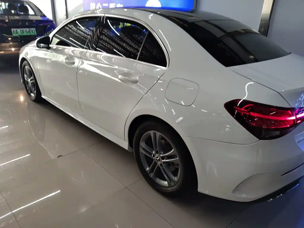 Mercedes-Benz A-Class — миниатюра 5