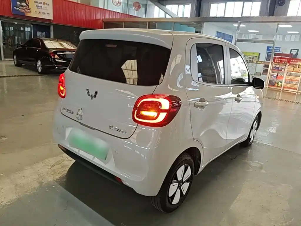 Wuling MINIEV — миниатюра 7