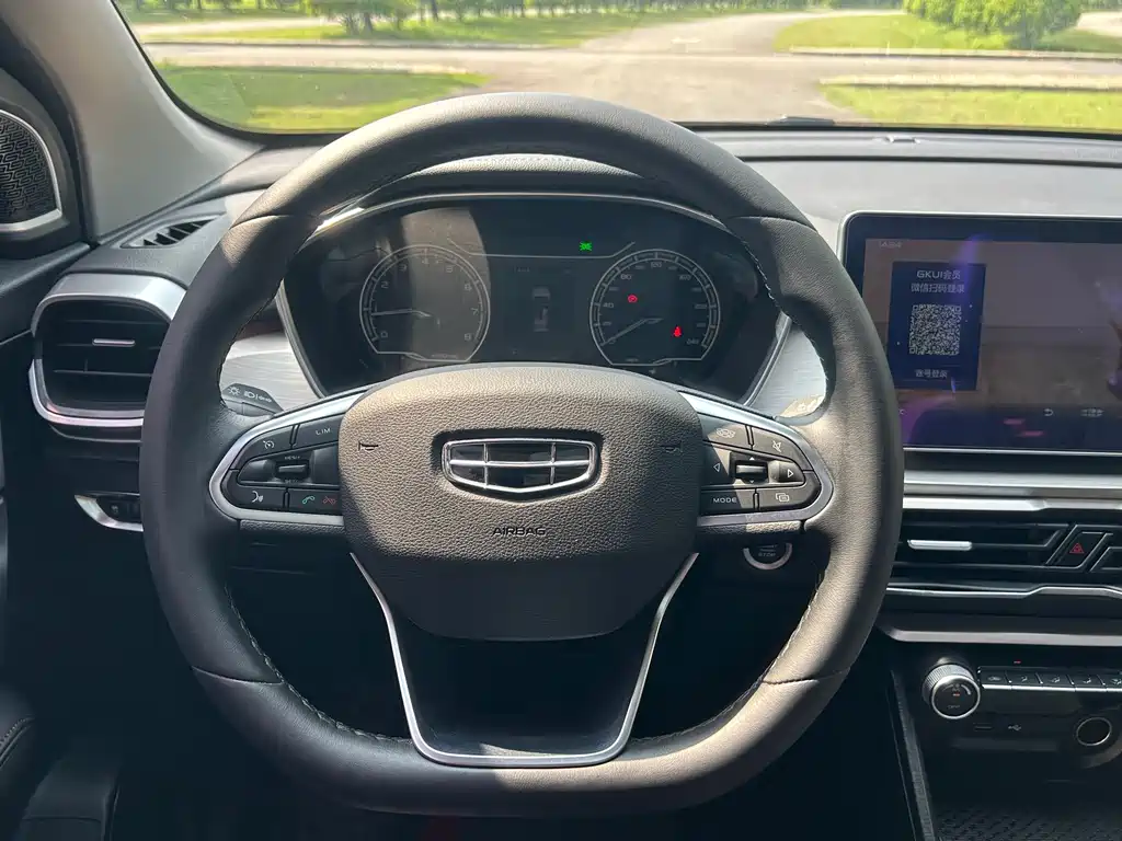 Geely Binyue — миниатюра 9