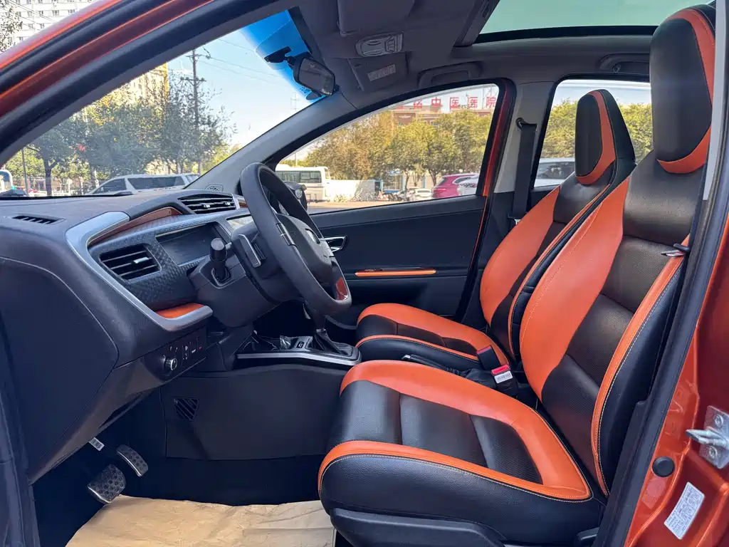Geely Vision X1 — миниатюра 4