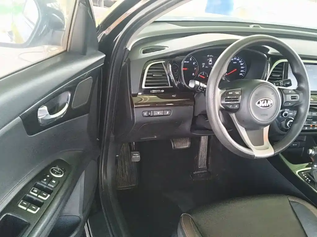 Kia K4 — миниатюра 16