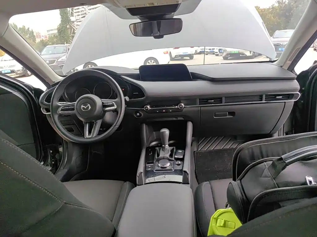 Mazda 3 Axela — миниатюра 10