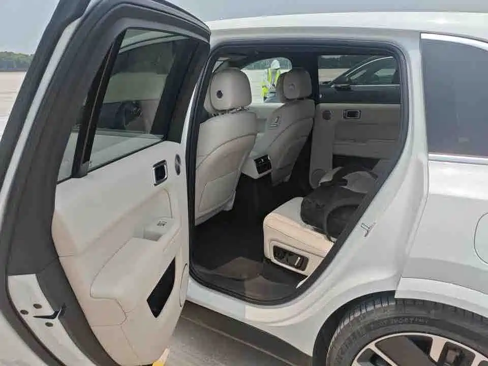 Li Auto Li L7 — миниатюра 4