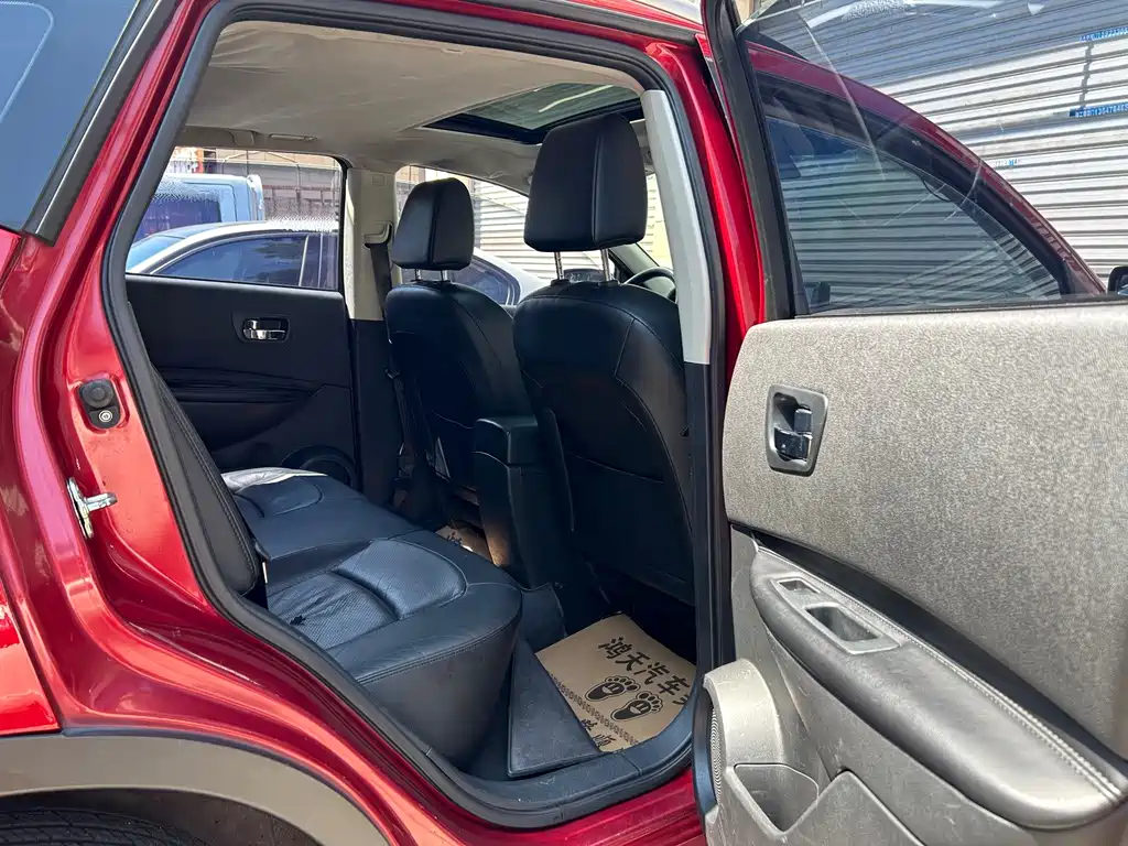 Nissan Qashqai — миниатюра 8