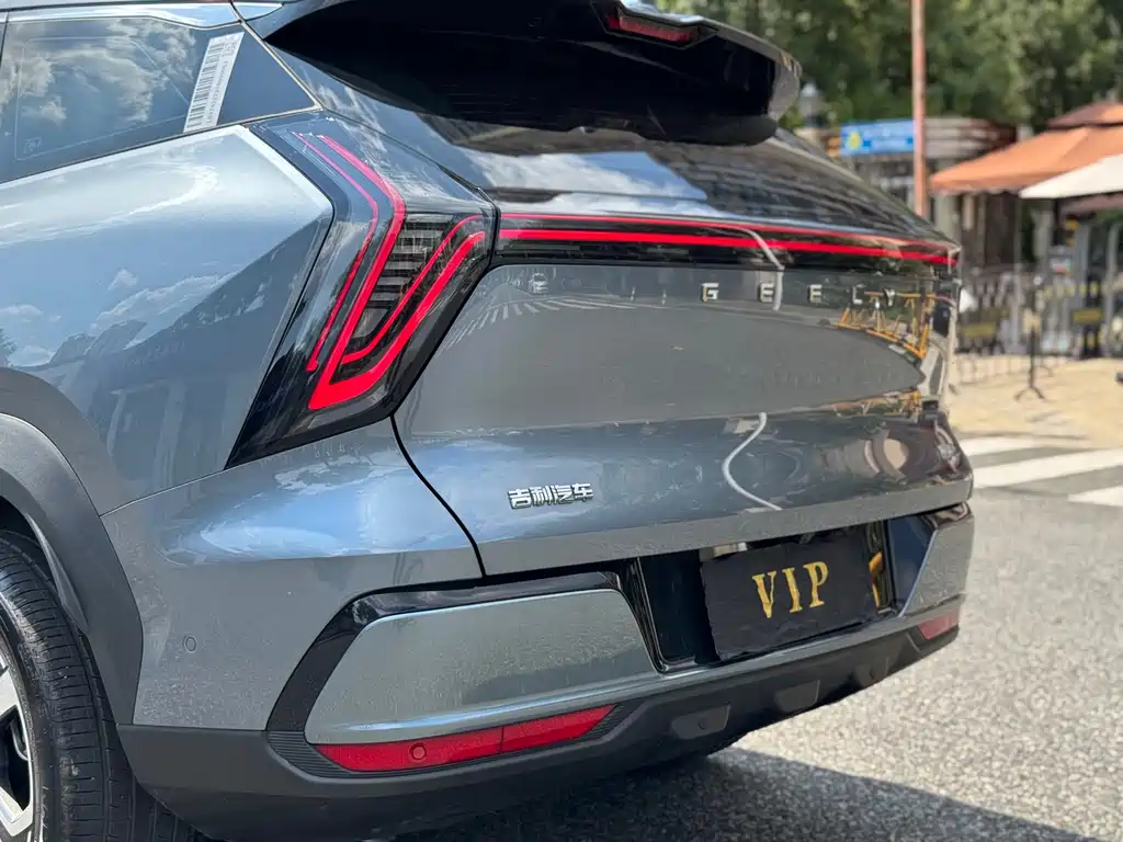 Geely Boyue L — миниатюра 31