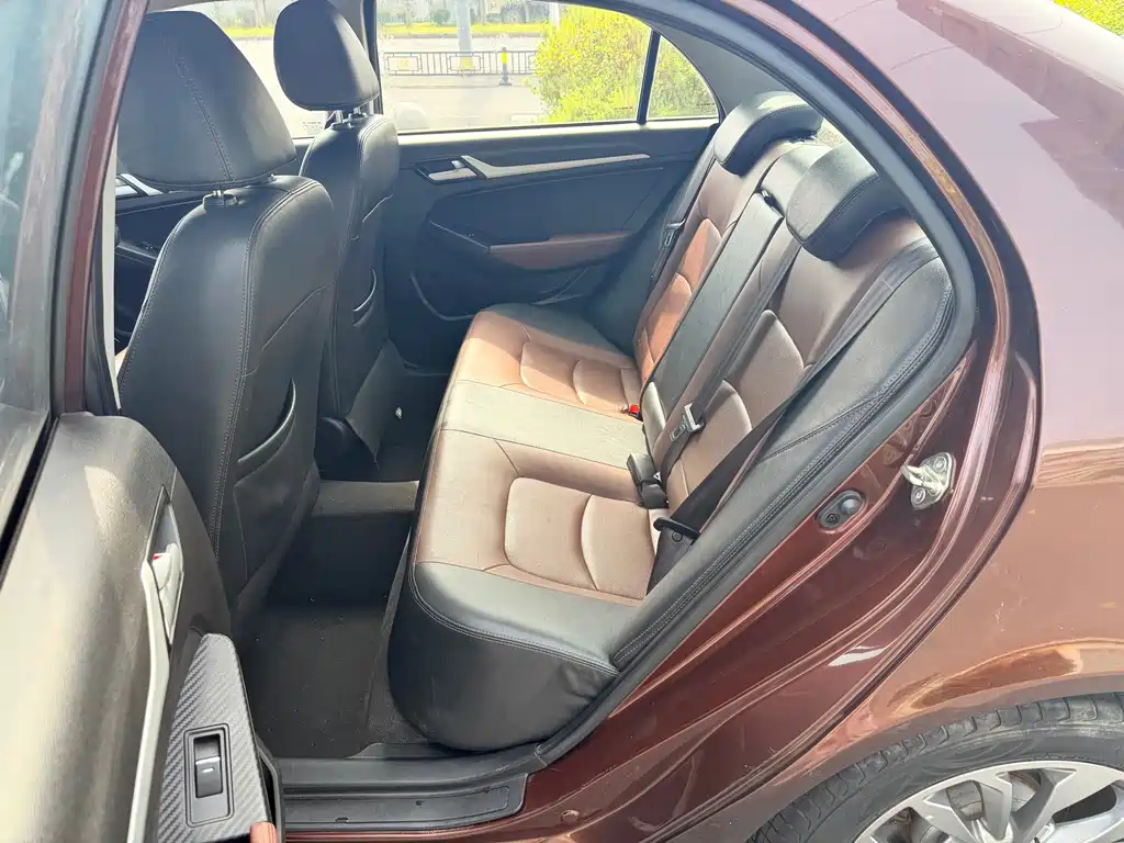 Geely Vision — миниатюра 10