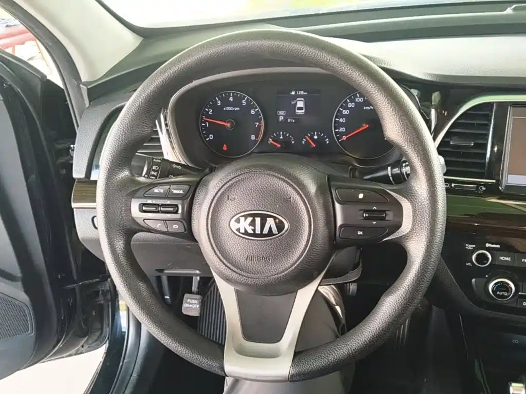Kia K4 — миниатюра 11