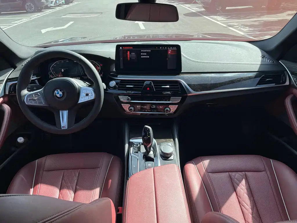 BMW 5 Series — миниатюра 9