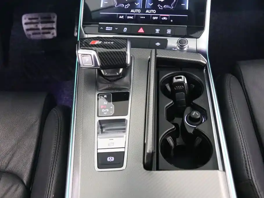 Audi A6L — миниатюра 11