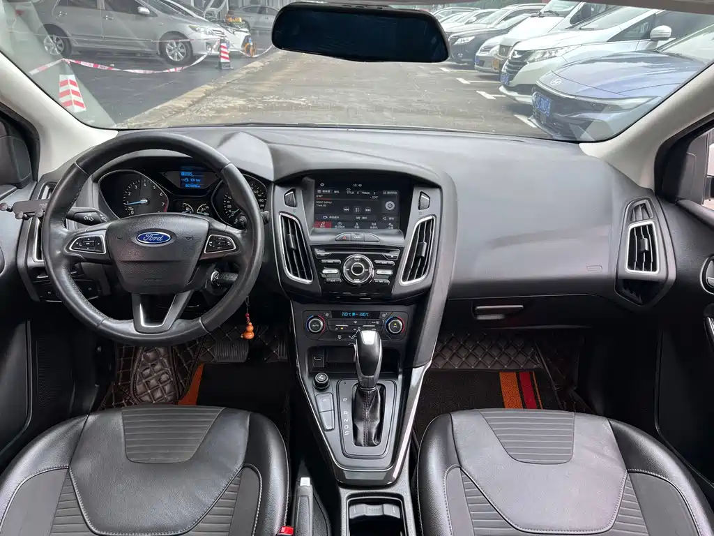 Ford Focus — миниатюра 6