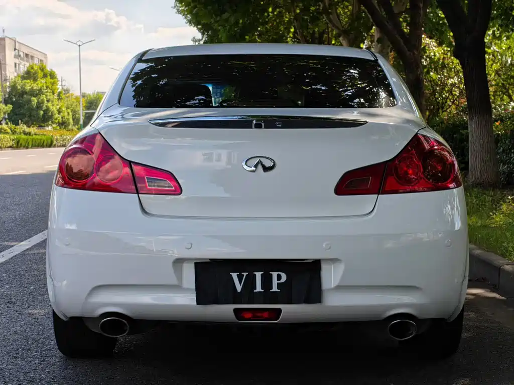 Infiniti G — миниатюра 8