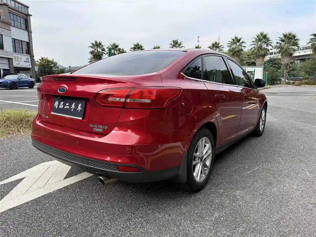 Ford Focus — миниатюра 9