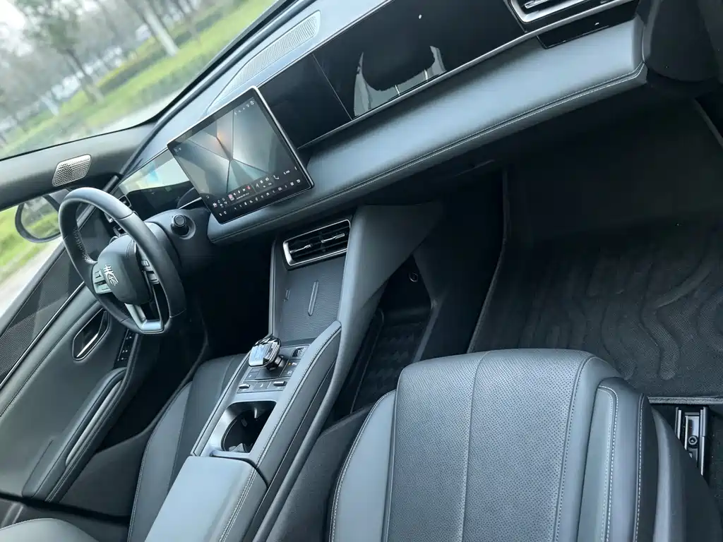 BYD Qin L — миниатюра 7