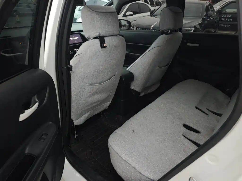 Honda Fit — миниатюра 7
