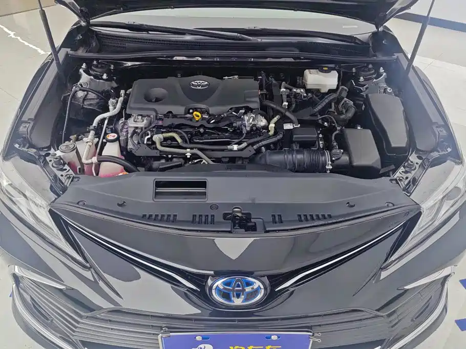 Toyota Camry — миниатюра 10