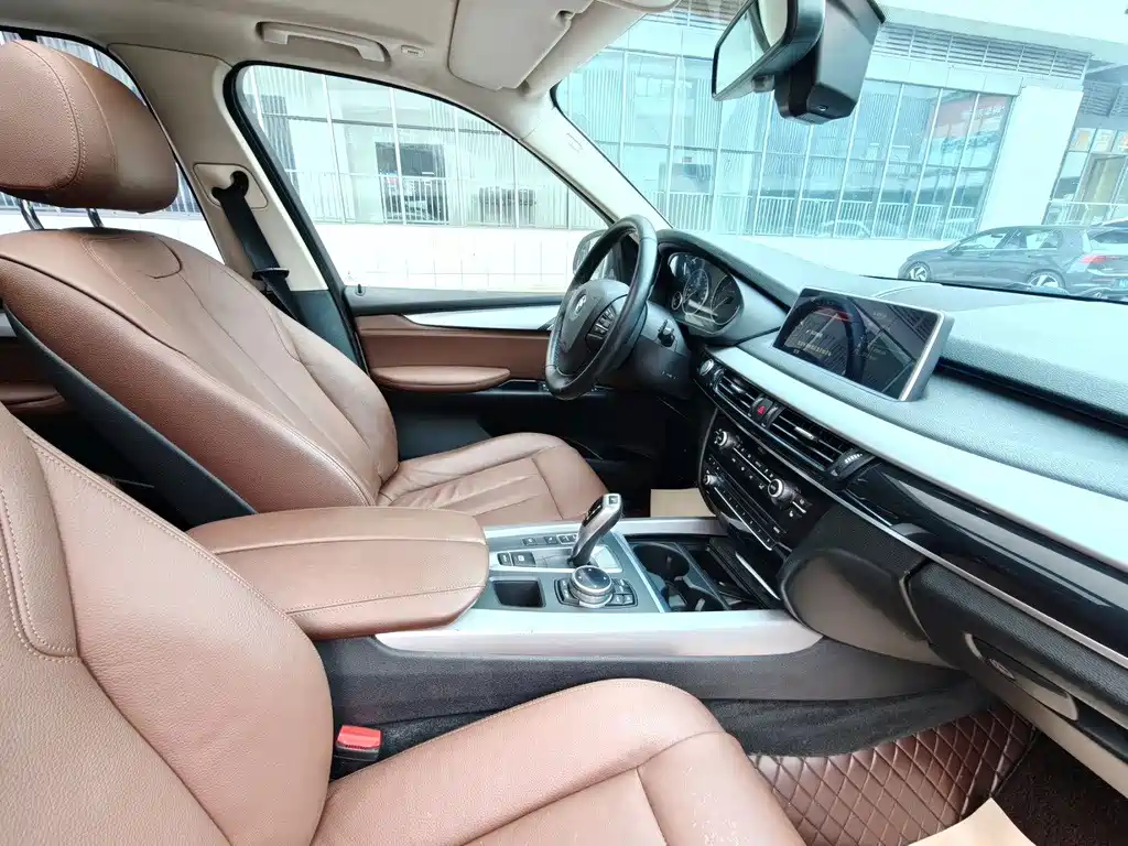 BMW X5 (Import) — миниатюра 5