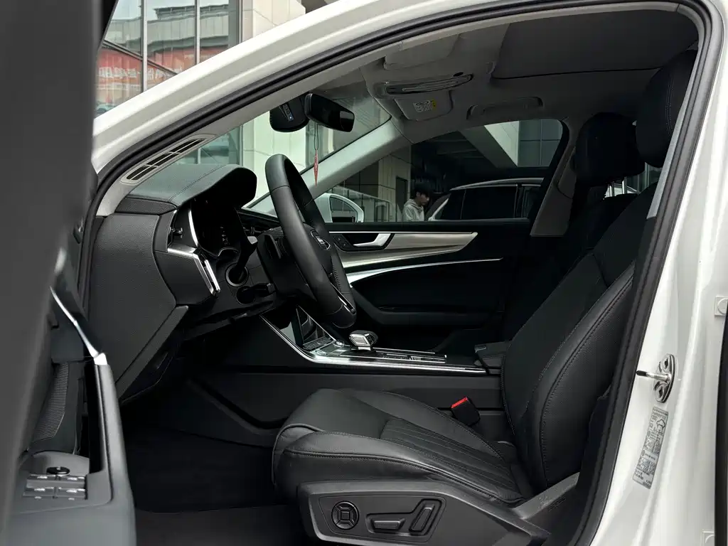 Audi A6L — миниатюра 9