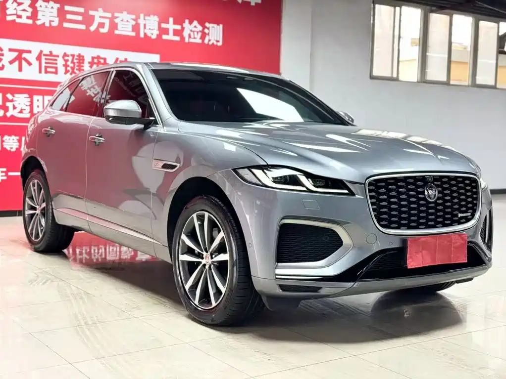 Jaguar F-PACE — миниатюра 3